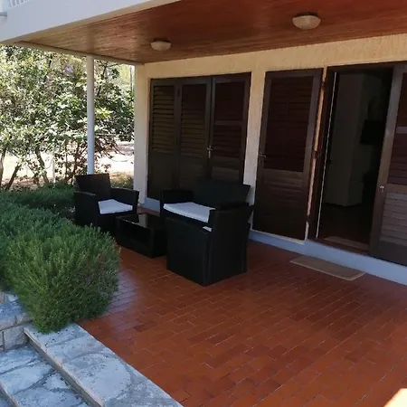 Butkovic Tatil Evi Punat